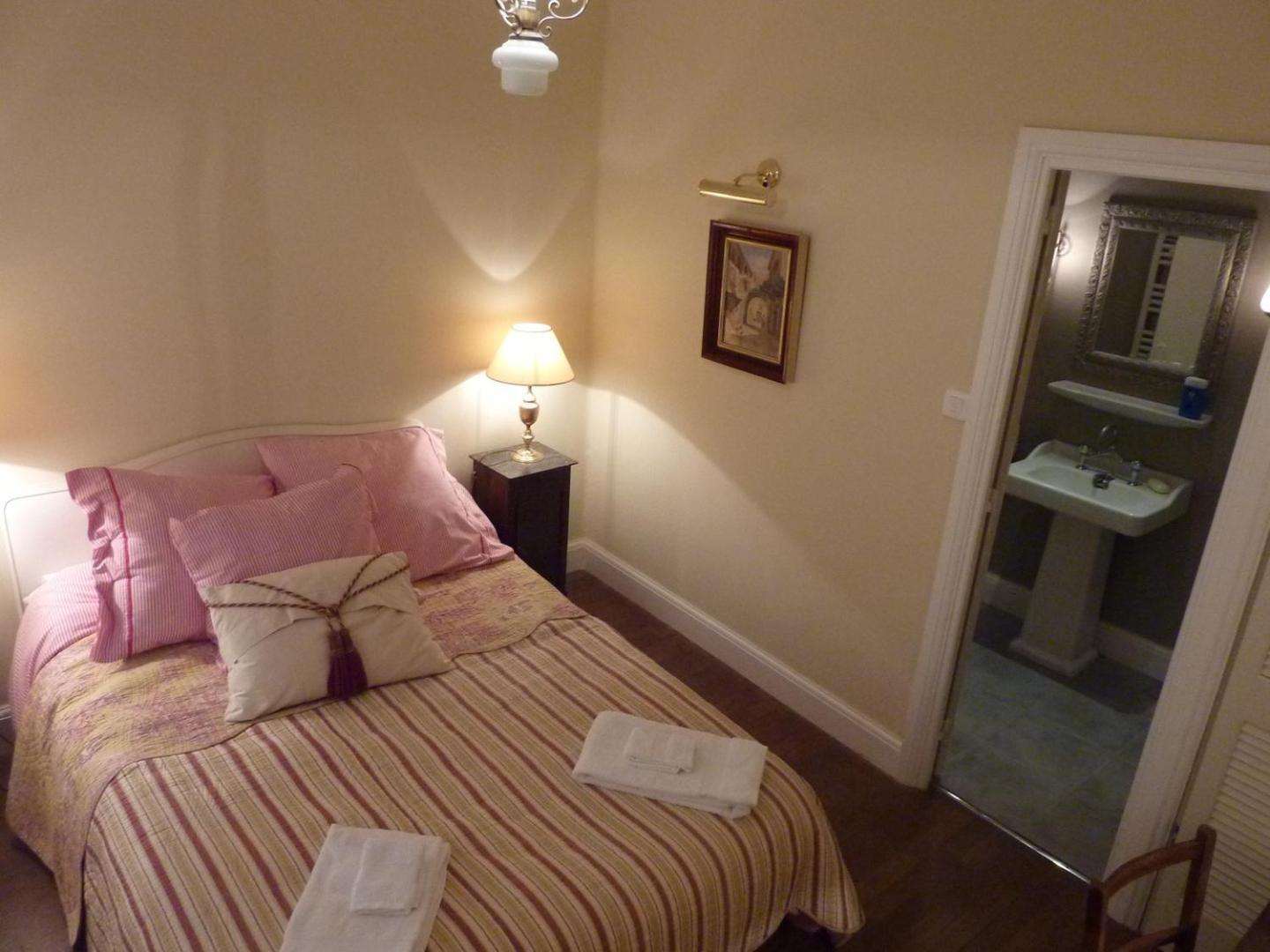 Le Logis Alexandra Bnb La Trimouille Quarto foto