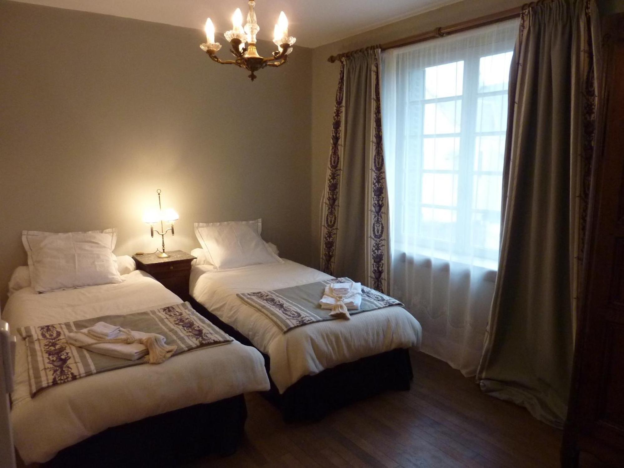 Le Logis Alexandra Bnb La Trimouille Exterior foto