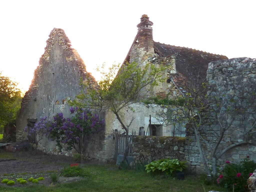Le Logis Alexandra Bnb La Trimouille Exterior foto